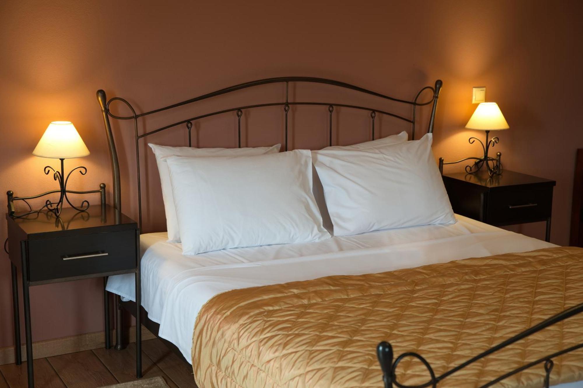 Hotel Agnanti Unique Hospitality Kasztoriá Kültér fotó